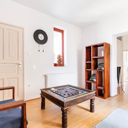 Maharaja Mountain Palace With Free Privat Parking And Garden Budapest Exteriör bild
