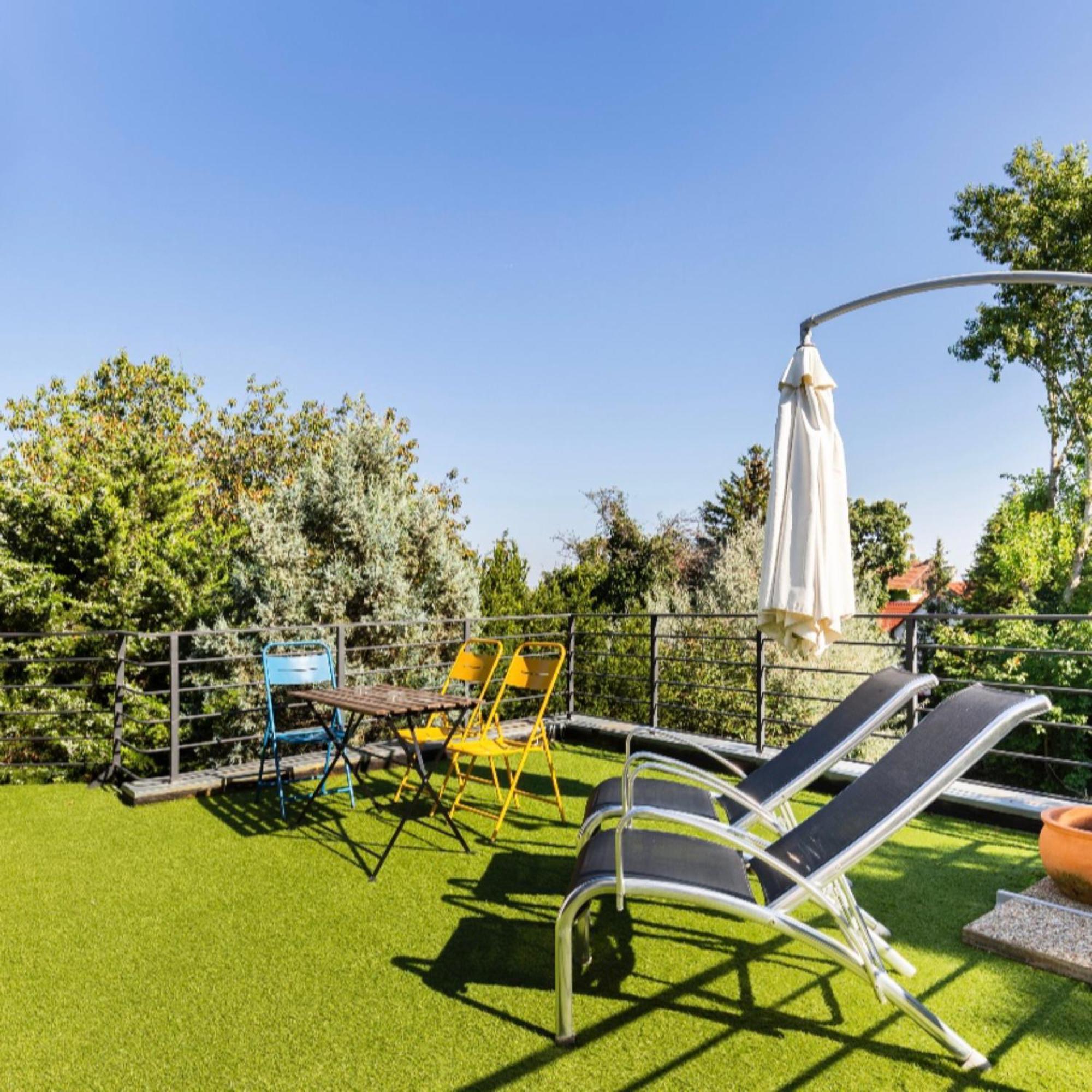 Maharaja Mountain Palace With Free Privat Parking And Garden Budapest Exteriör bild